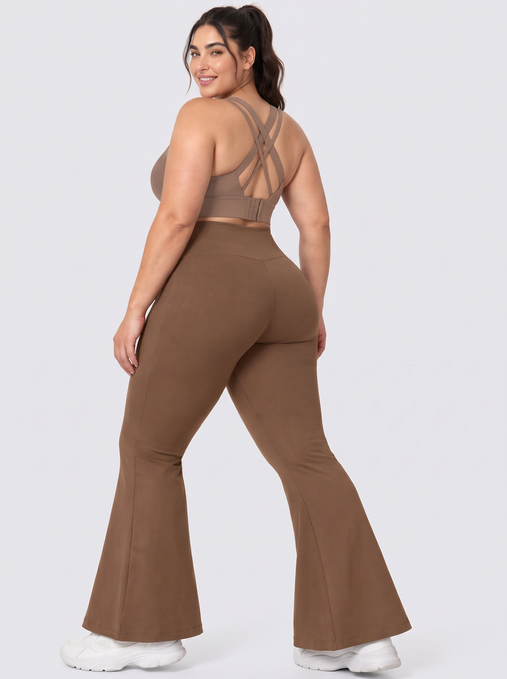 Women's Midsize Wireless Sports Bra & Flare Leggings Set