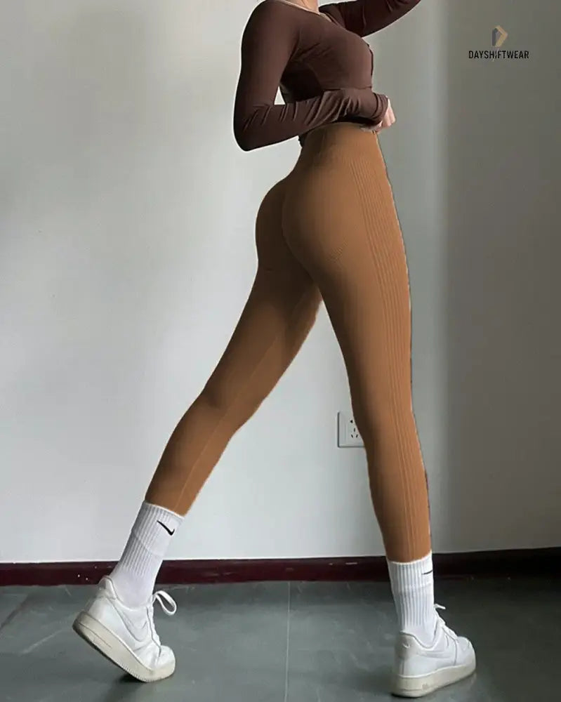 High-Waist Seamless Leggings - Women's Activewear