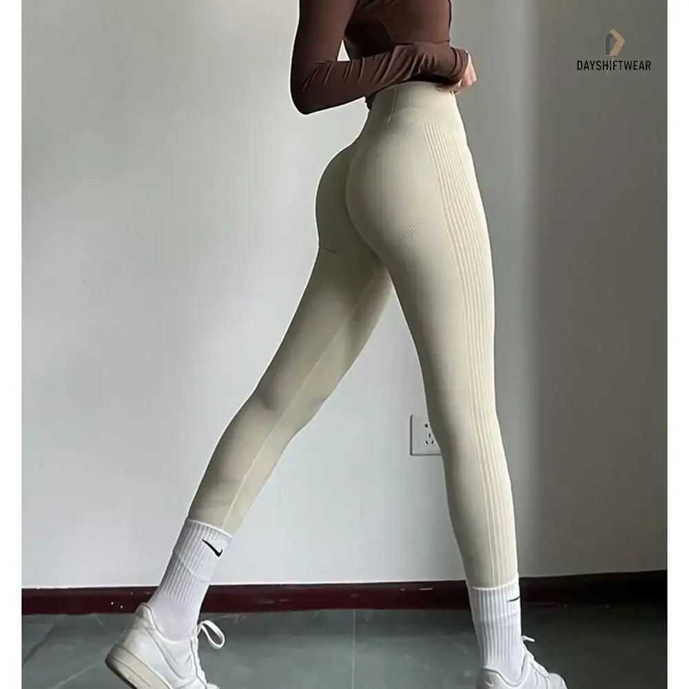 High-Waist Seamless Leggings - Women's Activewear