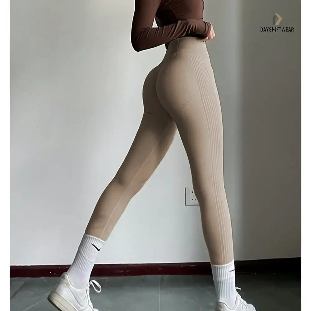 High-Waist Seamless Leggings - Women's Activewear